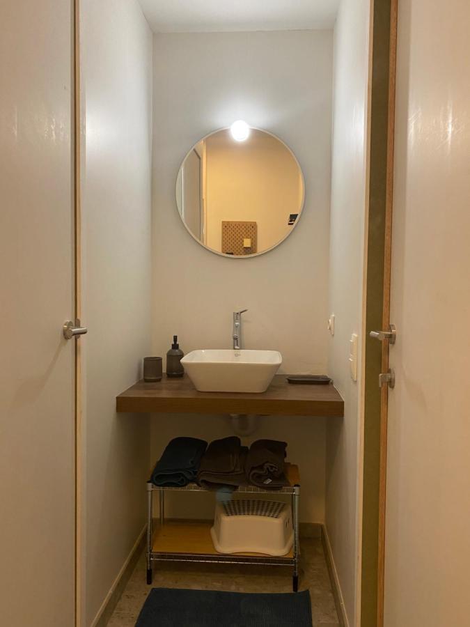 קורטרייק Studio Near Shopping K In K New Bright And Central מראה חיצוני תמונה