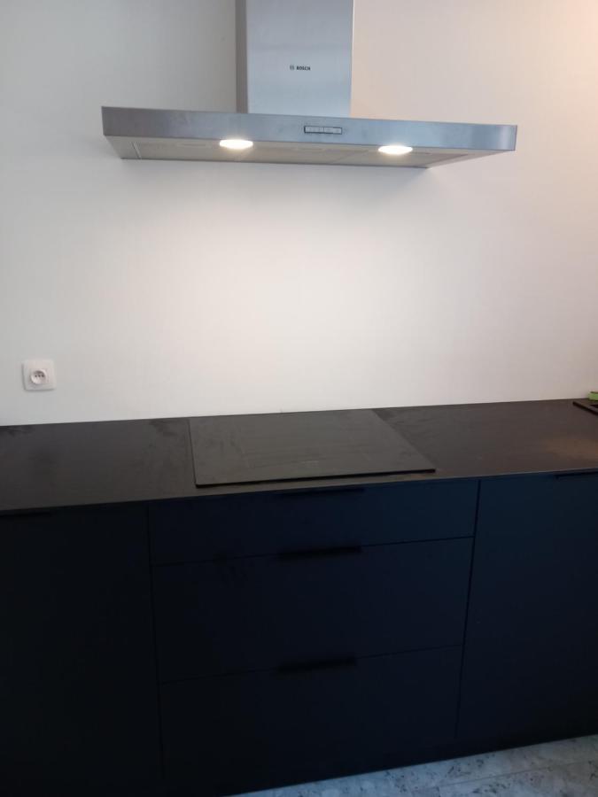 קורטרייק Studio Near Shopping K In K New Bright And Central מראה חיצוני תמונה